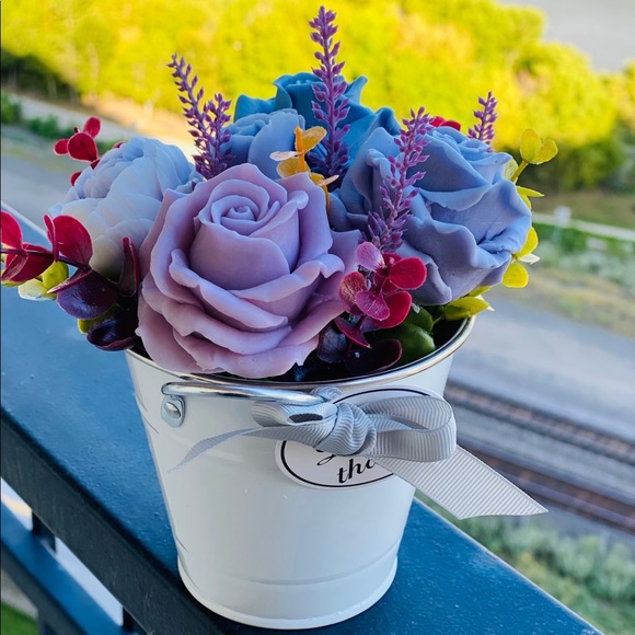 Soap Flowers - Picture 4 of 11